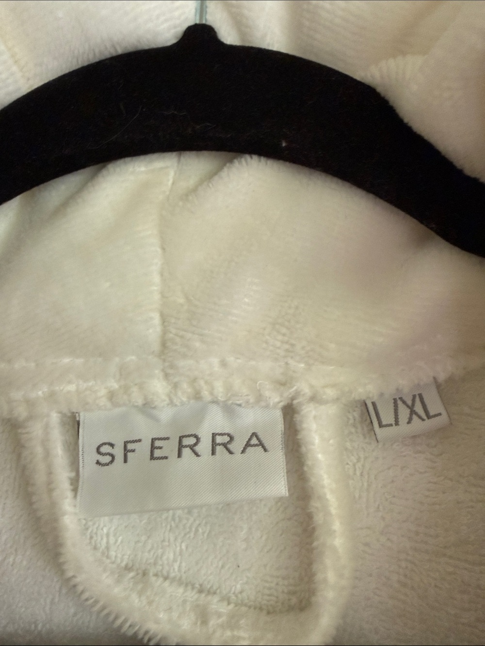 Man SFERRA Bathrobe. New without tag! - Picture 2 of 4